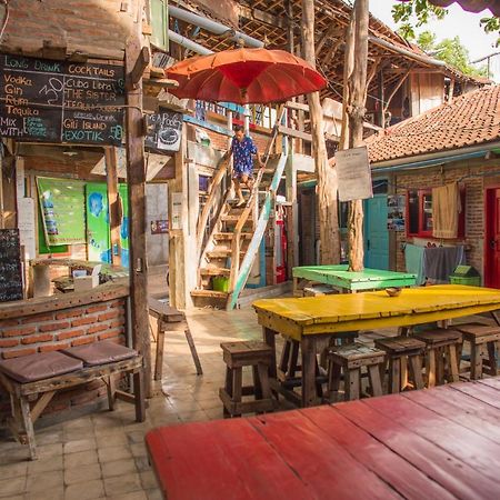 Gili La Boheme Sister Hostel Gili Trawangan Exterior photo